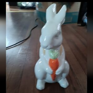 NIB RAE DUNN EASTER 11" PLANTER "HIPPITY HOP" WHITE BUNNY W/YELLOW BASKET HOLDIN